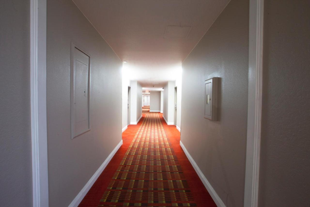 Ramada By Wyndham Barstow Exterior foto